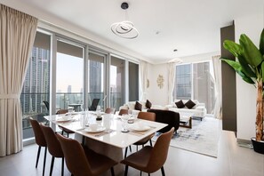 Dining - Upgraded 3B+Maid's with Skyline Views at Forte (Dubai)
