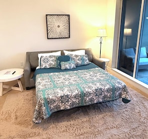2 chambres, bureau, fer et planche à repasser, accès au Wi-Fi (inclus)