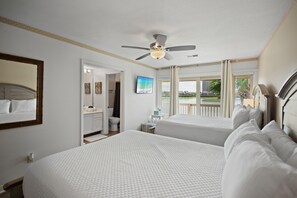 2 bedrooms, laptop workspace, iron/ironing board, free WiFi - High Tides And High Proof 105 2 Bedroom Condo (Miramar Beach)