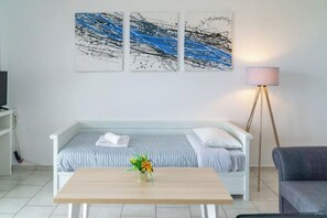 1 chambre, fer et planche à repasser, Wi-Fi, draps fournis