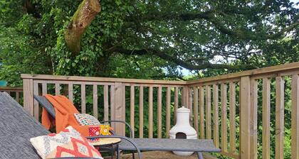 Secluded Sanctuary of Peace in the Trees -Glorious Cabin on Wildlife Reserve