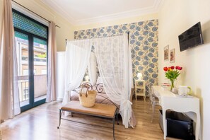 Superior Room, Balcony, City View