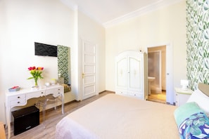 Superior Room | In-room safe, desk, laptop workspace, blackout drapes