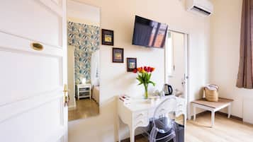 In-room safe, desk, laptop workspace, blackout curtains