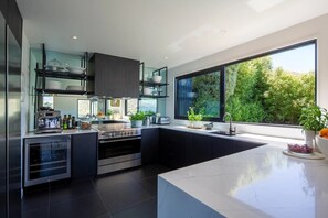 Fridge, microwave, oven, stovetop