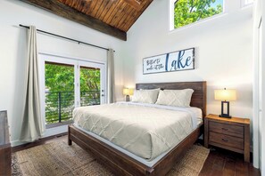 4 bedrooms, iron/ironing board, WiFi, bed sheets - Cozy in a Cove – 14 ppl Stay (Camdenton)