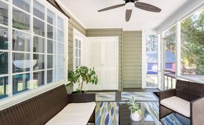 Interior - Inviting 3BR/2.5BA Home. 1 Miles from Casino (Danville)