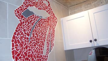Classic Studio Suite | Free WiFi