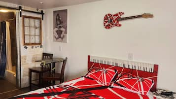 Classic Studio Suite | Free WiFi