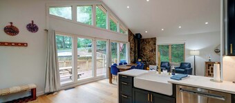 Mountain views in Private Lake and Golf community!