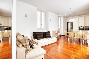 Apartment, 1 Double Bed with Sofa bed | Living area | Flat-screen TV - JOIVY Bright Flat near Parco Sempione (Milan)