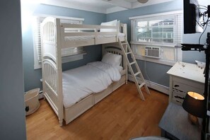 1 chambre, accès au Wi-Fi (inclus), literie fournie