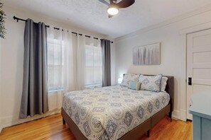 1 bedroom, iron/ironing board, free WiFi, bed sheets