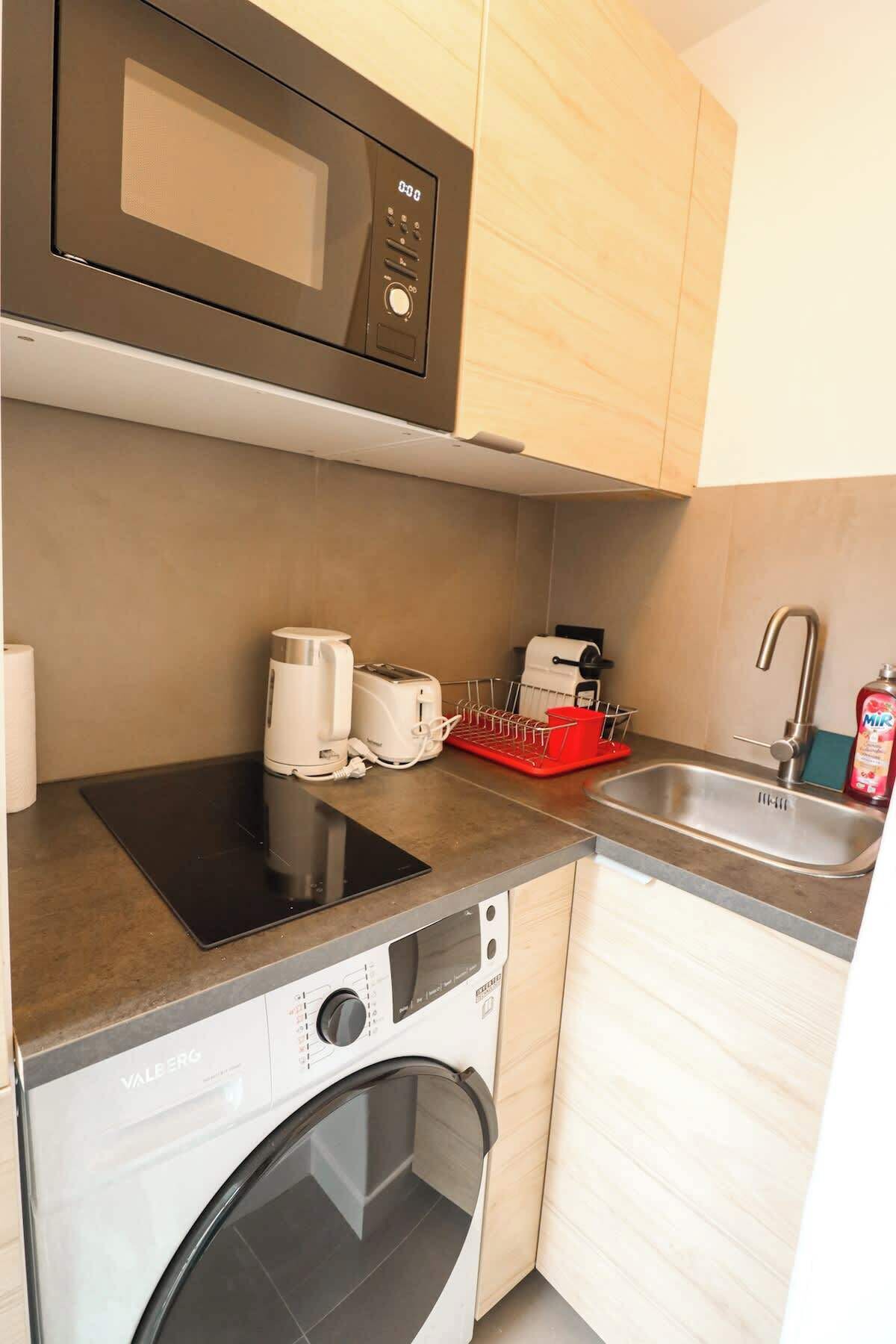 雪櫃、微波爐、爐具、咖啡機/沖茶器