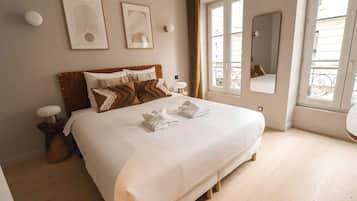 Iron/ironing board, WiFi, bed sheets