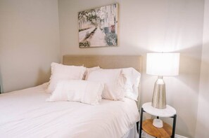 3 bedrooms, iron/ironing board, WiFi, bed sheets - Spacious Central 3bd/2bath (Danville)
