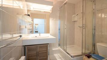 Apartment | Bathroom