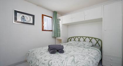 Seaview Apartment in Agde for Family
