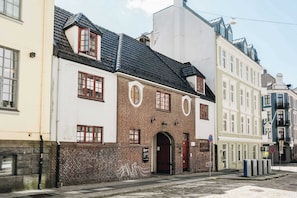 Esterni