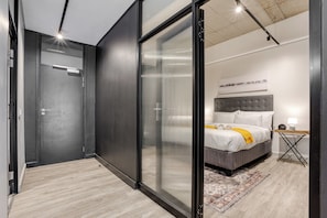 1 chambre, fer et planche à repasser, Wi-Fi, draps fournis