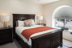 3 bedrooms, iron/ironing board, travel crib, WiFi - Myrinn – Stargaze w/ Red Rock Views & Hot Tub (Sedona)