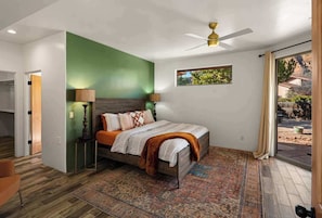 3 bedrooms, iron/ironing board, travel cot, WiFi - Myrinn – Panoramic Desert Views|Fire Pit & Trails (Sedona)