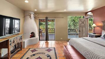 3 bedrooms, iron/ironing board, travel crib, WiFi