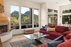 Televisie en een kantoor