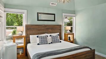 2 habitaciones, tabla de planchar con plancha, wifi y ropa de cama