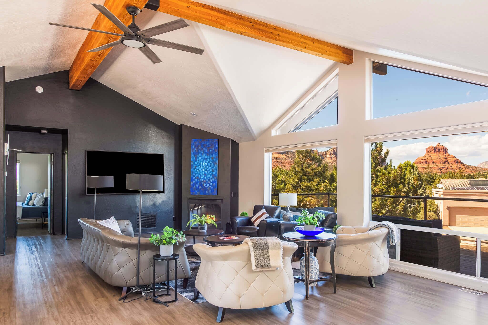 Televisión y oficina 