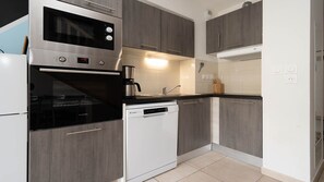 Fridge, microwave, oven, dishwasher