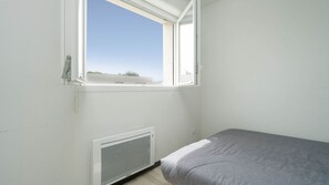 2 bedrooms