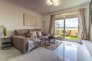 TV - Las Terrazas de la Cala de Mijas, 1 bdr apartment (La Cala de Mijas)