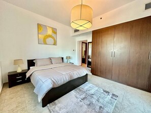 2 bedrooms, WiFi - Cozy Family-Friendly 2BR in JVT (دبي)