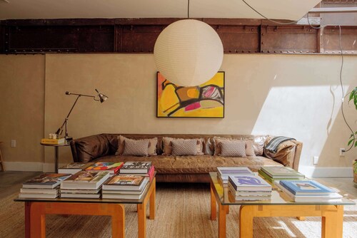 West Hollywood Loft: City Views & Modern Style