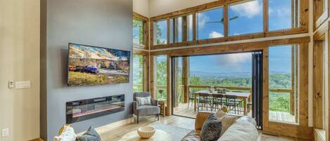 Télévision, cheminée