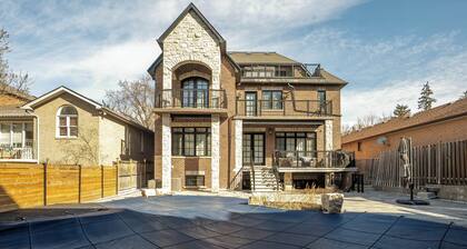 Elegant 2-Bedroom Suite in Custom Mansion Peaceful Family Friendly Neighborhood