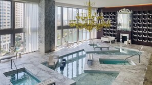 Pool - Icon Brickell W Hotel | Skyline View Suite 1BR (Miami)