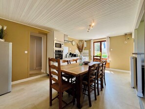 Dining - La Maison d Utah , Beach and Memory (Sainte-Marie-du-Mont)