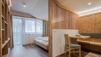 客房內保險箱、遮光布/窗簾、免費無線上網