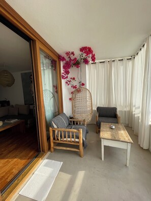 Interior - Apartment with parking and swimming pool, next to the coves of illetes (Calvià-Mallorca)