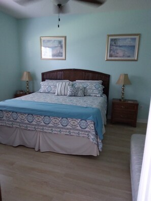 3 soverom, strykejern/-brett, wi-fi (inkludert) og sengetøy