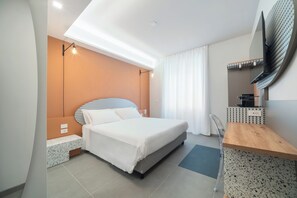 Deluxe Double Room, 1 King Bed | Free minibar, desk, laptop workspace, free WiFi - Brera Guest House (Milan)