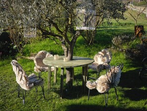 Outdoor dining - The Garden Above the clouds (Nuvole)