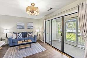 Unclassified image, 2 of 24, button