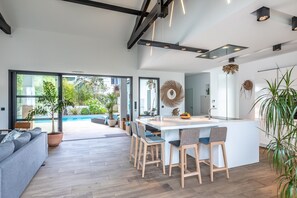 Interior - Villa Manureva - Piscine au sel (Biarritz)