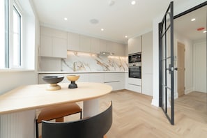 Microwave, oven, stovetop, dishwasher