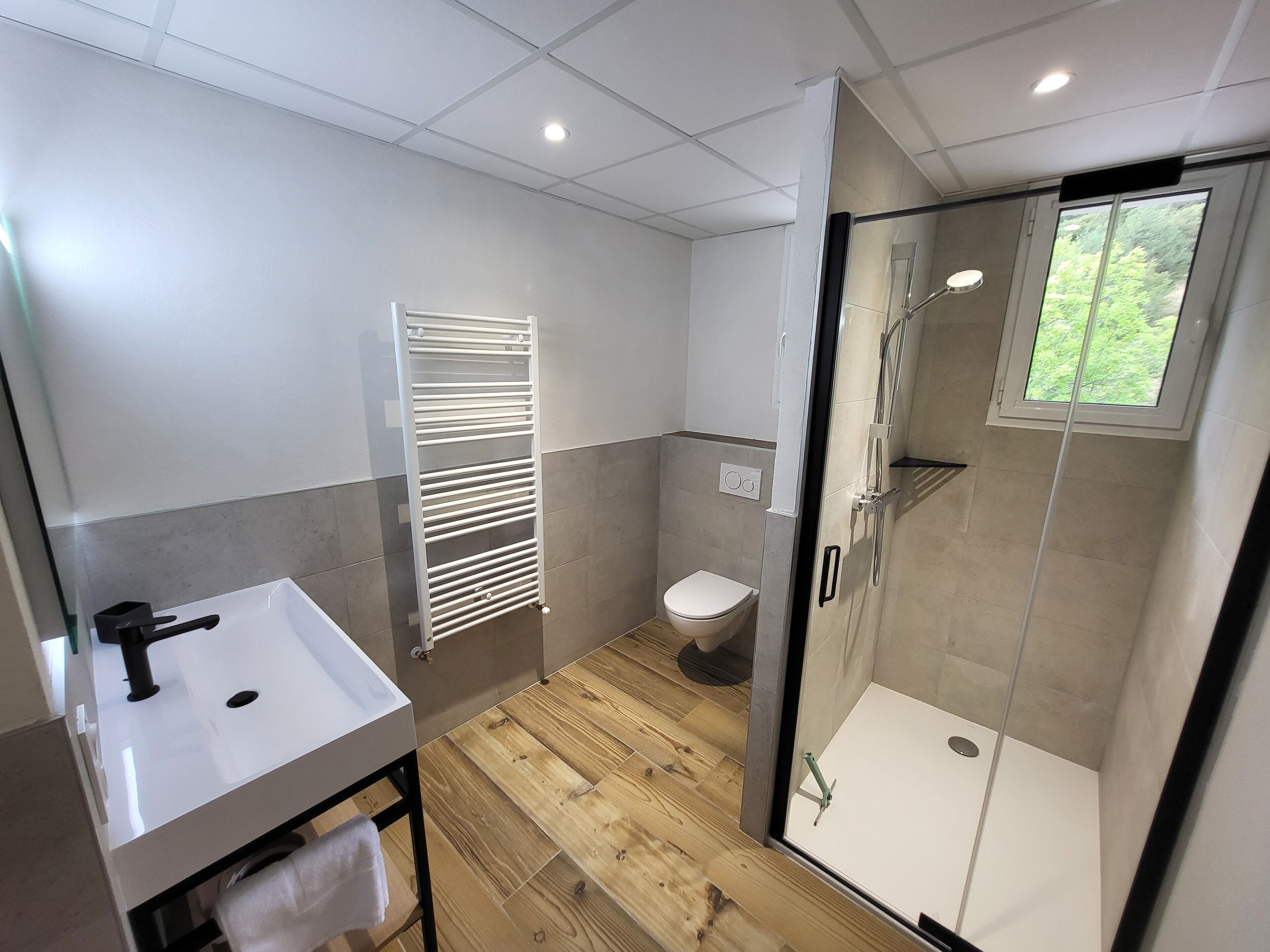 Family Room | Free WiFi, bed sheets