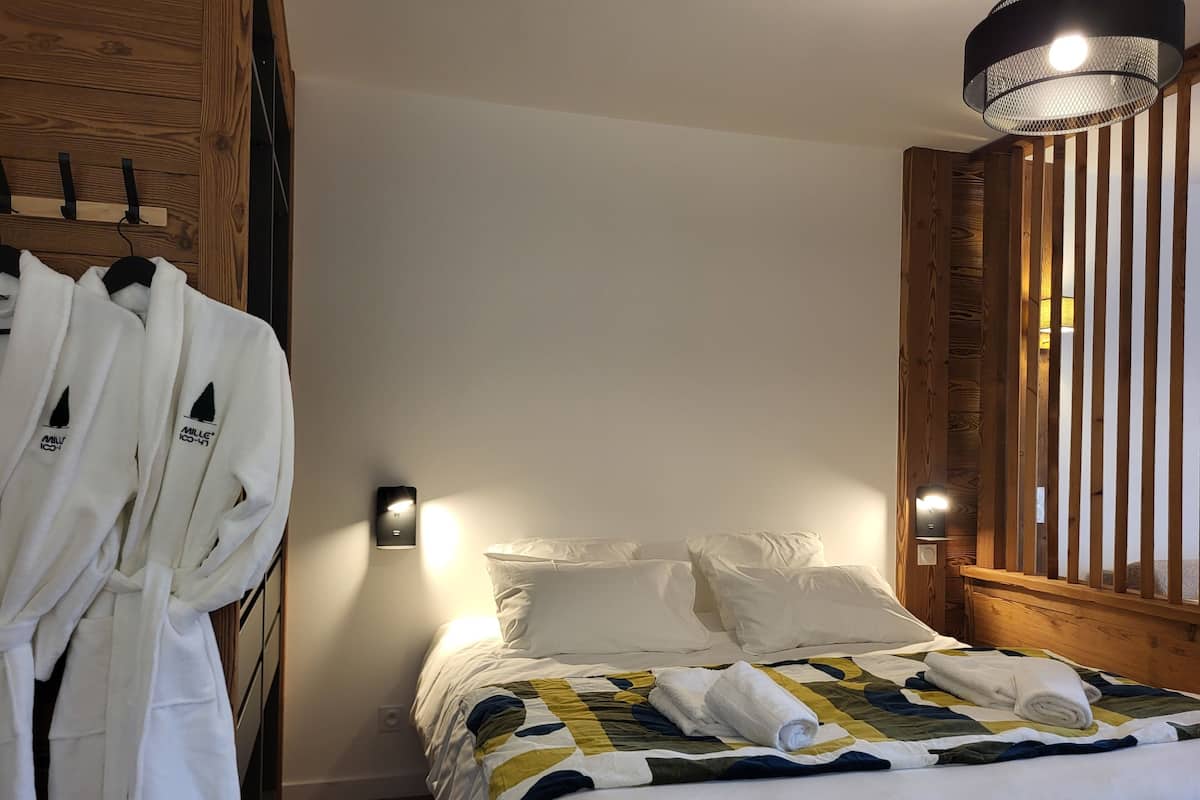 Wifi gratis y ropa de cama