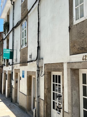 Façana frontal de l'allotjament
